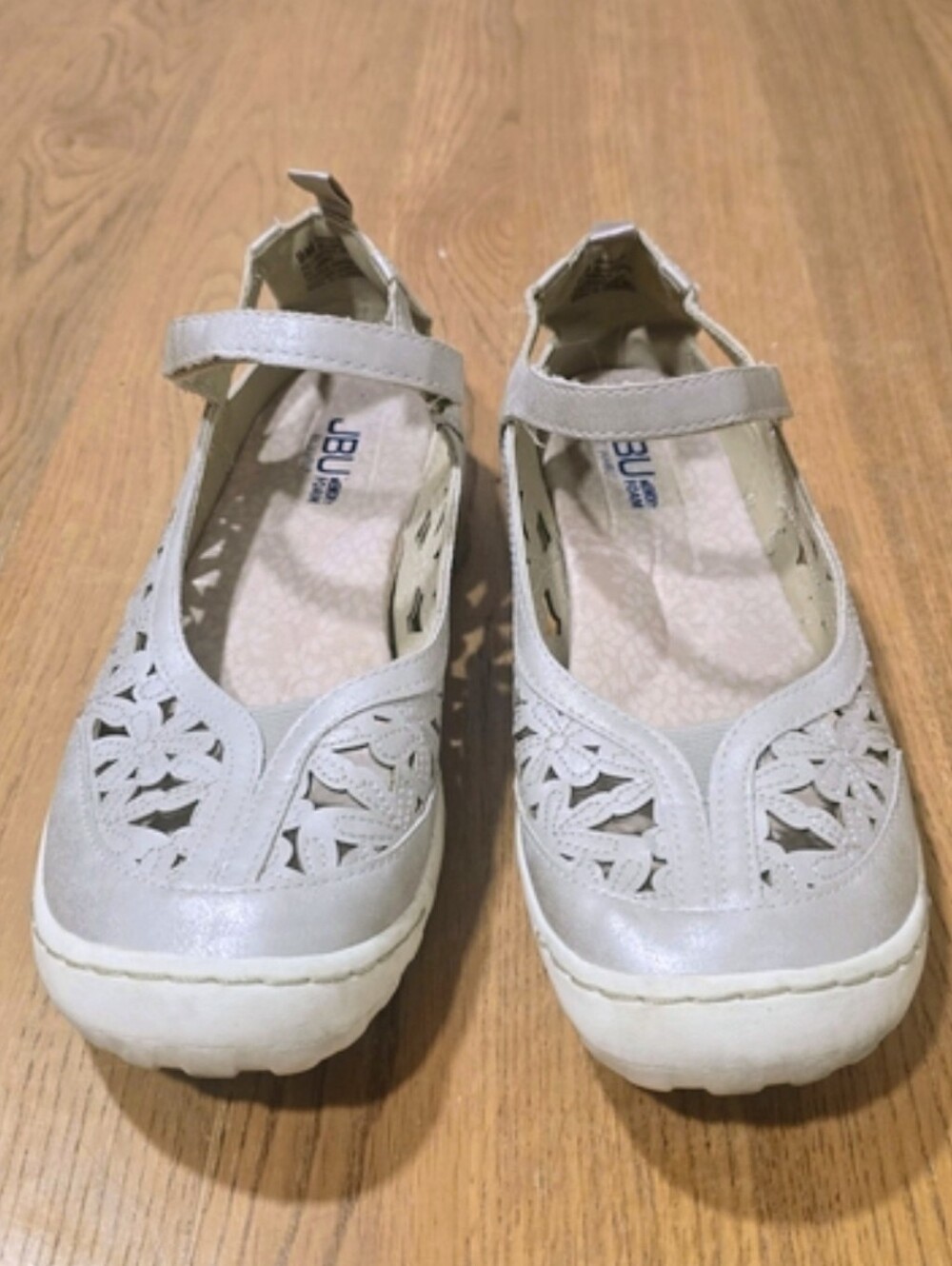 JBU by Jambu Women's Daffodil Sandals in Champagne Cream/Ivory - Size 9